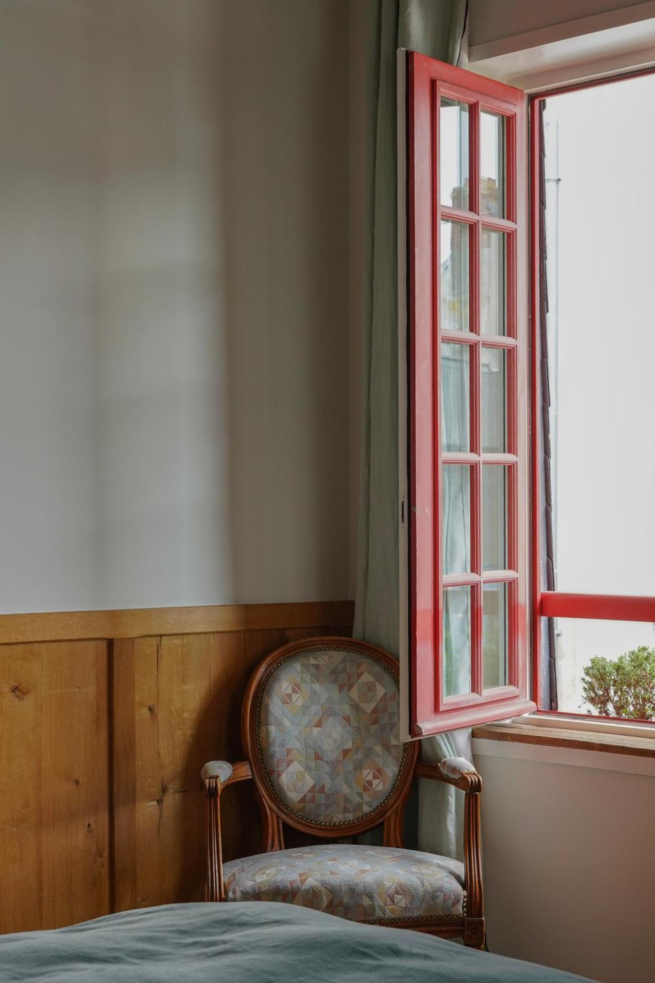 L'Absinthe Hotel องเฟลอร์ ภายนอก รูปภาพ