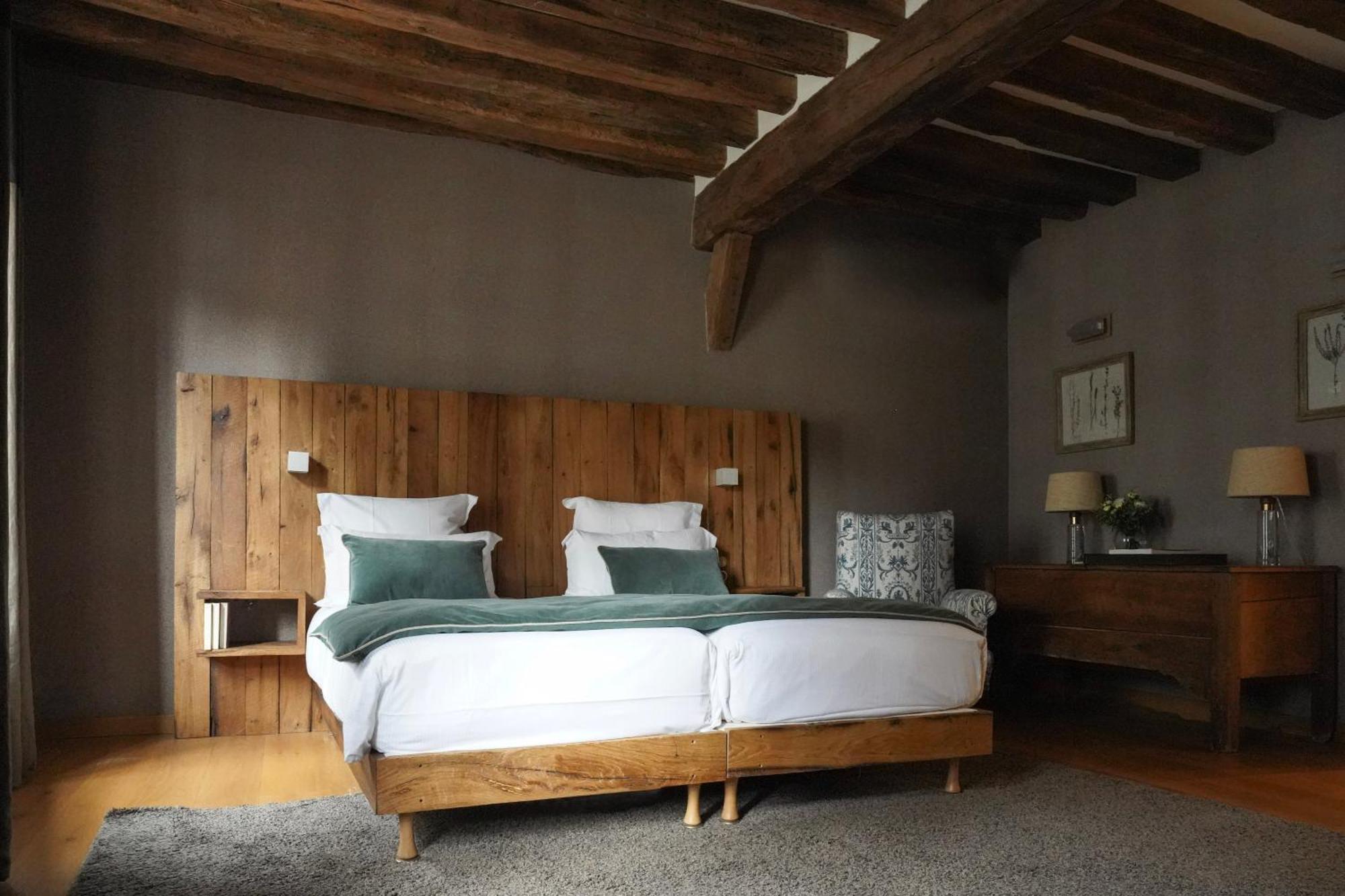 L'Absinthe Hotel องเฟลอร์ ภายนอก รูปภาพ